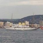 L’Històric iot de luxe Talitha ha visitat Palamós, quedant fondejat a la badia