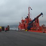 Simulacre d’incendi en una embarcació al port de Palamós