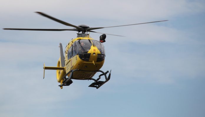 Imatge d'arxiu d'un helicòpter dels Bombers (GRAE) - Servei d'Emergències Mèdiques (SEM)
