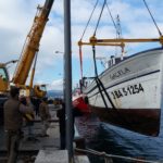 La barca-museu Gacela surt de l’aigua per restaurar-la