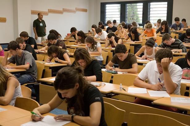 Examen de la selectivitat al Baix Empordà | Imatge d'arxiu Examen de la selectivitat al Baix Empordà | Imatge d'arxiu