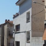 Palamós renova l’enllumenat al voltant de l’escola Vedruna Carrer de Palamós en una imatge d'arxiu