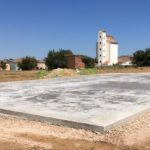 En marxa les obres de la pista poliesportiva de l’Escola Empordanet de la Bisbal