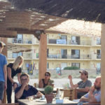 Veïns de la Platja de Pals protesten per les molèsties d’un xiringuito