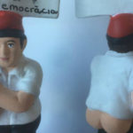 El caganer s’uneix a l’encartellada popular