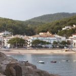 Rescaten un nen i un adult del mar a Tamariu Tamariu