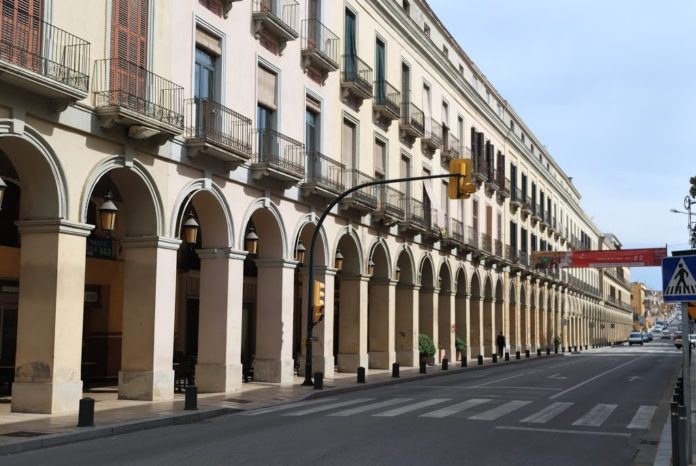 Avinguda Les Voltes la Bisbal d'Empordà