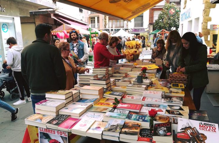 Palamós dona el tret de sortida als actes centrals de Sant Jordi amb una àmplia programació Diada de Sant Jordi a Palamós l'any 2018