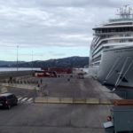 El creuer Seabourn Ovation passa per Palamós en el seu viatge inaugural