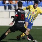 El central Sergio Garcia renova amb el Palamós, que incorpora al lateral Joel Sala