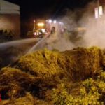 Incendi de bales de palla a Serra de Daró