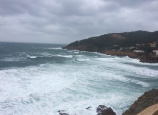 Avís moderat per intensitat de pluja al Baix Empordà a partir d’aquest migdia onades
