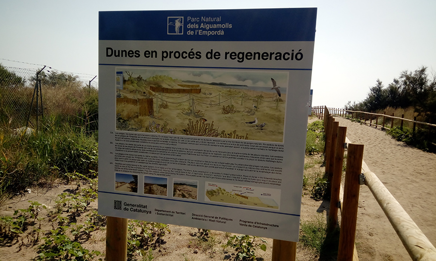Cartell informatiu de les dunes de les platges
