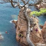 Una dona queda ferida a la via ferrada de Sant Feliu de Guíxols rescat a la via ferrada