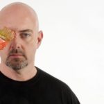 L’artista Markus D assoleix el rècord Guinness del quadre més gran pintat sota el mar