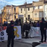 Tensió entre independentistes i Ciutadans a Torroella de Montgrí Cordó policial per separar els manifestants antifeixistes contra el grup parlamentari de Ciutadans a Torroella de Montgrí | Imatge de Cs Girona