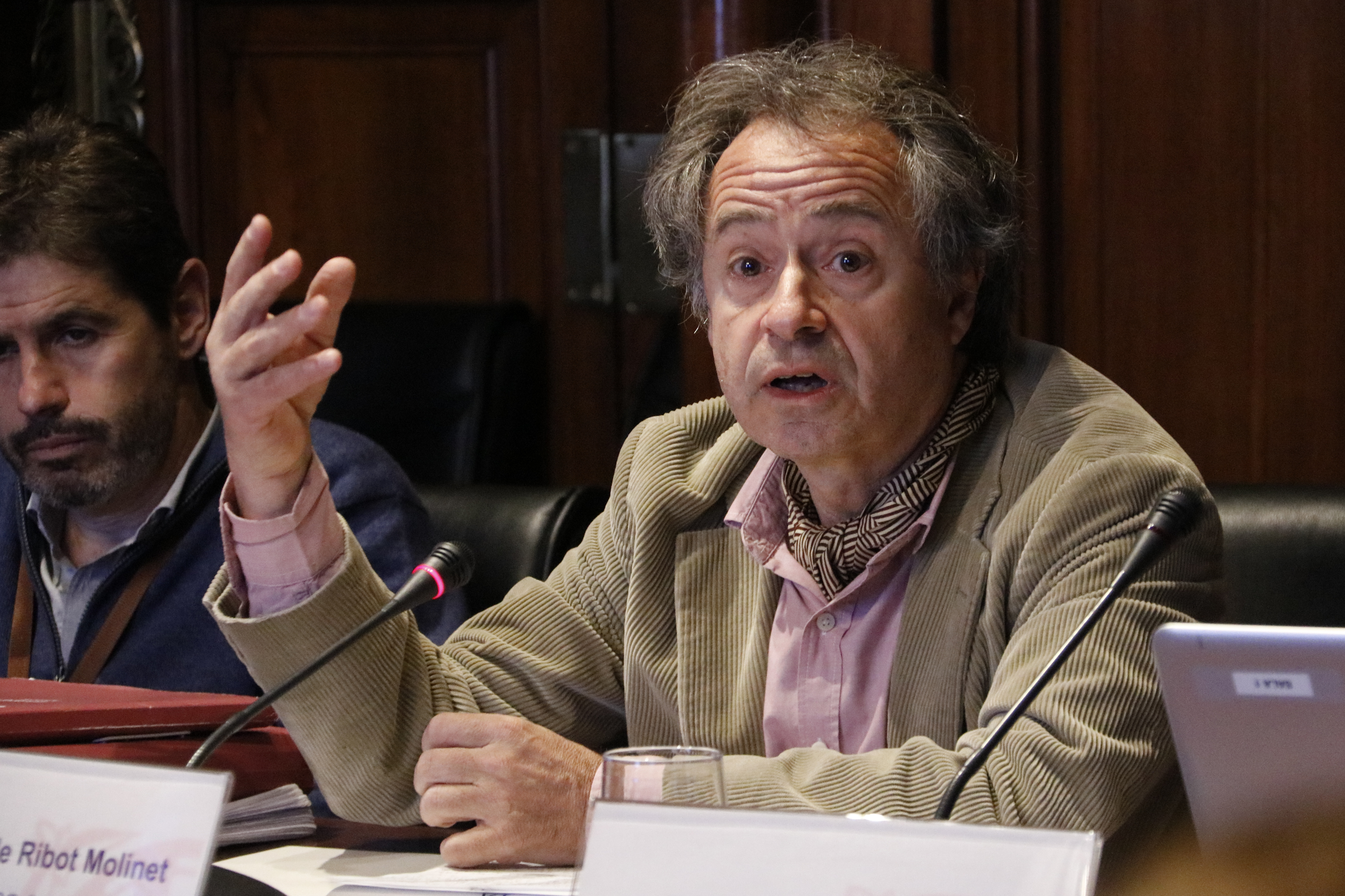 Advocat Eduard de Ribot de SOS Costa Brava al Parlament de Catalunya
