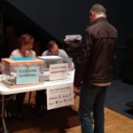 Voluntaris de Creu Roja Palafrugell, Palamós i Sant Feliu acompanyaran a votar persones amb mobilitat reduïda