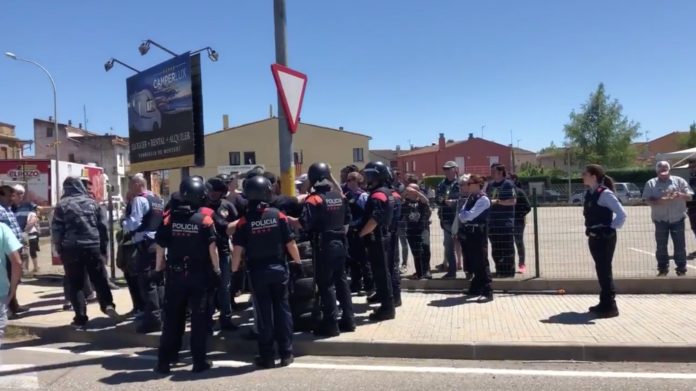 Verges - Mossos d'Esquadra Estelades Mossos d'Esquadra - Estelades a Verges