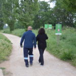 Acord Municipal per Mont-ras aposta per despertar l’oferta turística a través dels recursos naturals Senderistes en la via verda que travessa Mont-ras per unir Palafrugell amb Palamós. Foto: AMM-AM