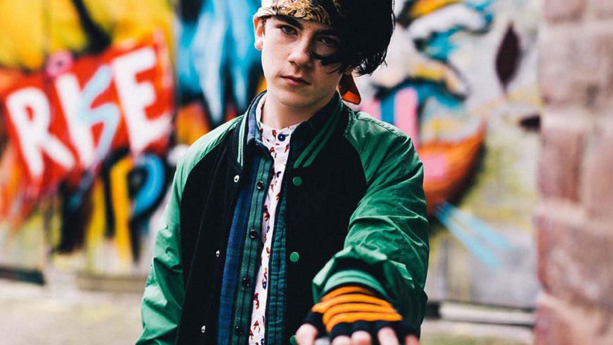Declan McKenna torna amb ‘British Bombs’ • Ràdio Capital de l'Empordà