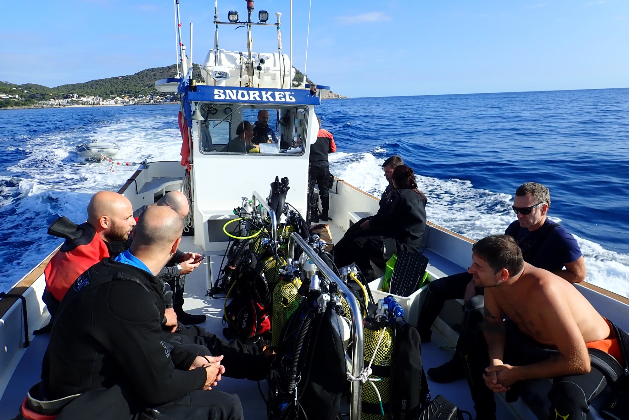Anant a l'expedició per buscar arts de pesca a la zona de Llafranc | Imatge de FECAS