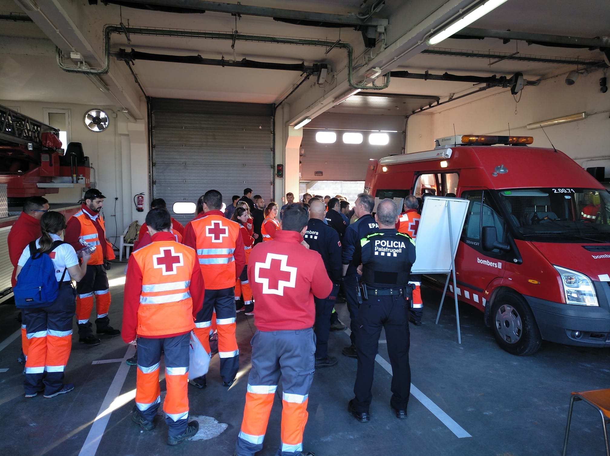 Dispositiu de cerca de Jordi Padrosa en el punt de comandament a Palafrugell | Imatge de l'Ajuntament de Palafrugell