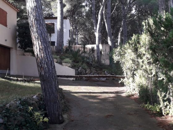 Incendi en una casa del carrer Rodors a Pals