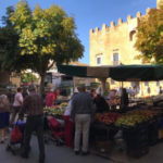 Es reprèn el mercat dels divendres de la Bisbal d’Empordà