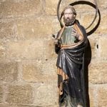 L’església de Pals restitueix una imatge de Sant Pere, robada 12 anys enrere