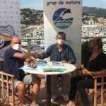El Club Nàutic Sant Feliu i el Grup Natura Sterna signen un conveni per preservar les fanerògames marines grup natura sterna