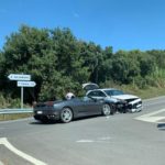Una topada entre dos cotxes genera llargues cues a la carretera de Tamariu