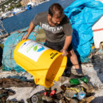 Més de 700 pescadors gironins s’integren en un projecte per eliminar residus del mar