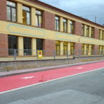 L’entrada de l’Escola Gaziel de Sant Feliu ja té més espai per evitar aglomeracions L'Escola Gaziel a Sant Feliu de Guíxols en una imatge d'arxiu