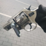 Detenen a Calonge un home amb múltiples antecedents que duia una arma i conduïa sense carnet