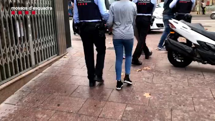 Detenció d'un dels membres del clan que robava joies a gent gran a Calonge | Imatge dels Mossos