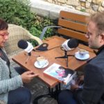 Dolors Bassa durant una entrevista a Ràdio Capital de l’Empordà a Torroella de Montgrí | Agost 2020 7