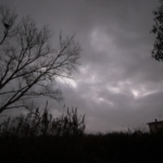 Darrer cap de setmana de la tardor astronòmica Núvols a Verges. Àngel Galán.