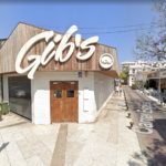FECASARM denuncia la manca de locals d’oci nocturn per al cap de setmana davant “l’allau” de visitants a la costa bar gib's platja d'Aro oci nocturn