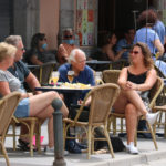 Dilluns reobrirà la restauració de centres comercials i el comerç ja no tindrà límit de metres quadrats