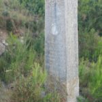 Albons mantindrà un monòlit franquista perquè considera que es tracta d’un “document històric”