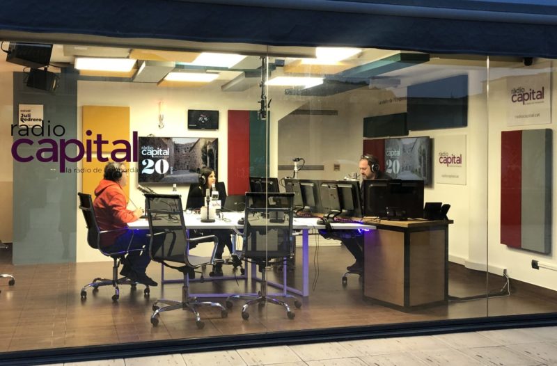 L'estudi de Ràdio Capital a Palafrugell on es pot fer feina de periodista