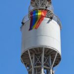 Palafrugell fa onejar la bandera LGBTI+ a diversos espais emblemàtics privat:-avui,-28-de-juny,-la-bandera-lgbti+-oneja-a-espais-emblematics-de-palafrugell