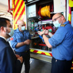 El President Pere Aragonès visita el parc de Bombers de Palafrugell i es reuneix amb membres del cos