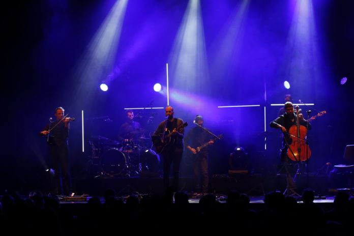 blaumut-presenten-“0001”-a-la-sala-barts