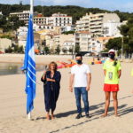 privat:-les-platges-de-sant-feliu-i-sant-pol-obtenen-la-bandera-blava-i-el-cami-de-ronda-el-distintiu-sendero-azul