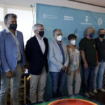 Nedar 40 hores sense parar creuant la Costa Brava, el repte solidari d’uns nedadors per netejar el fons marí