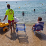Calonge acompanya les persones grans en situació vulnerable a la platja de Torre Valentina torre valentina