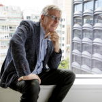 privat:-ramon-aymerich-presenta-‘la-fabrica-de-turistes’-a-la-casa-irla,-aquest-dissabte