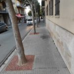 Realitzen obres de millora de viabilitat a les voreres de diversos carrers de Palafrugell